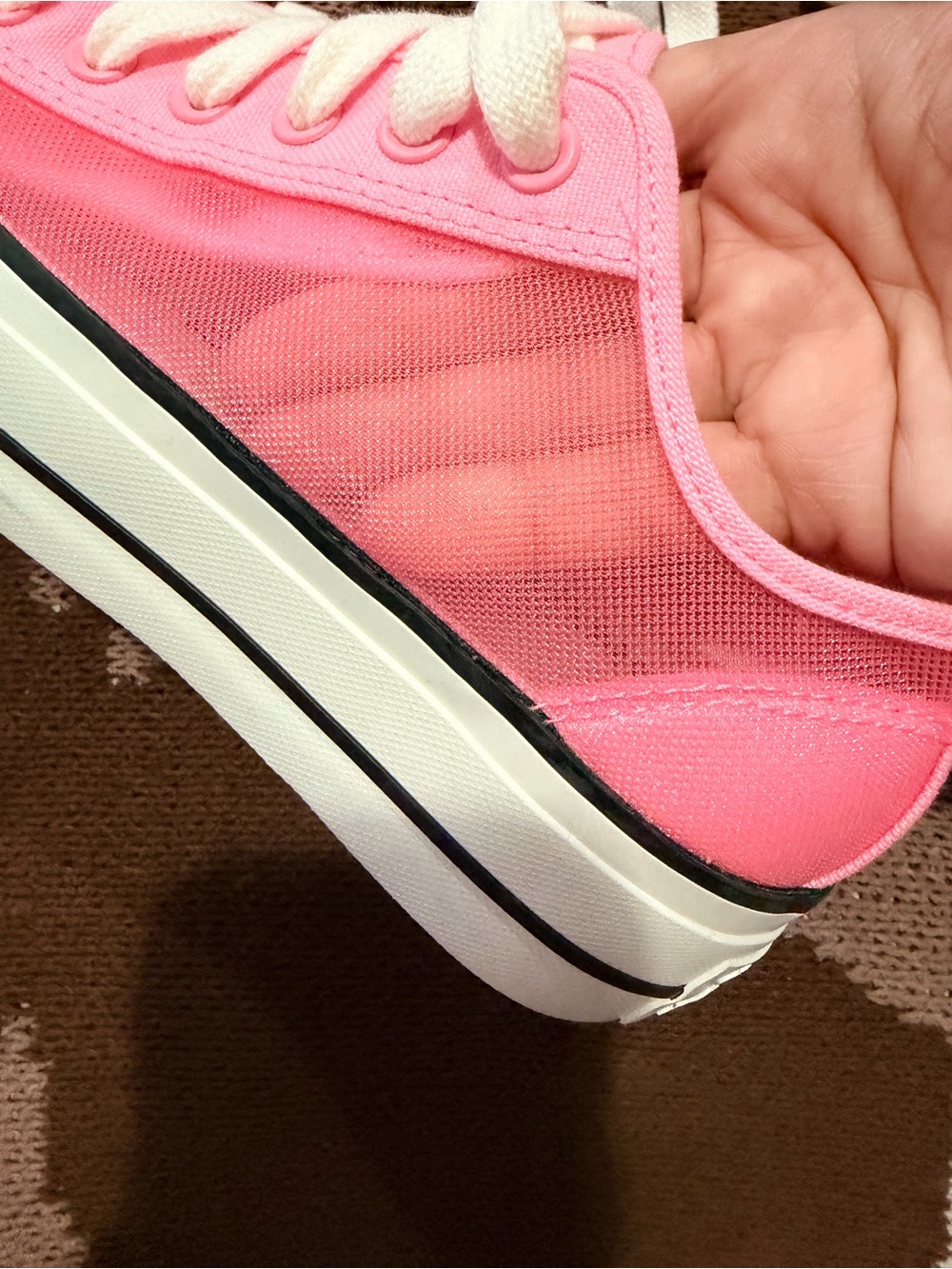 Women’s Pink Converse low mesh shoes - Picture 7 of 8